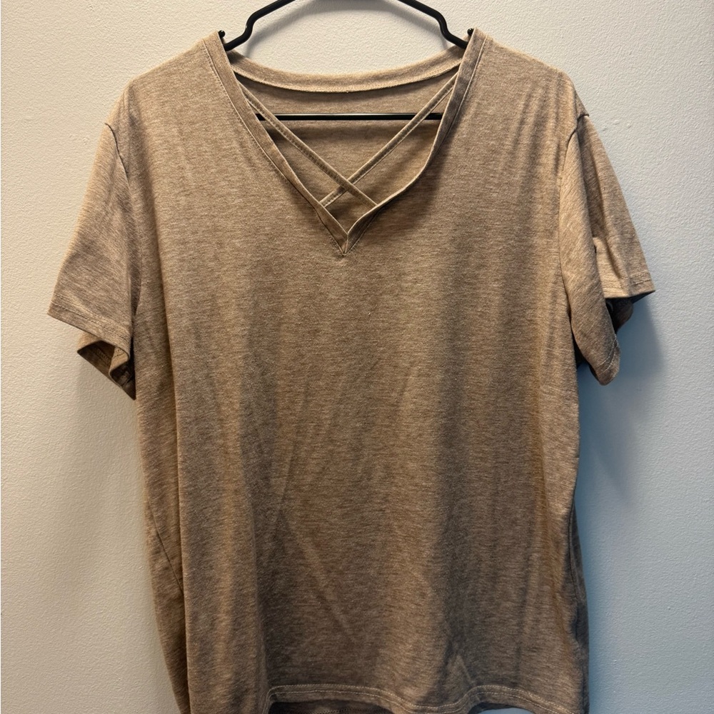 SHEIN Tan V-Neck Short Sleeve Tee
